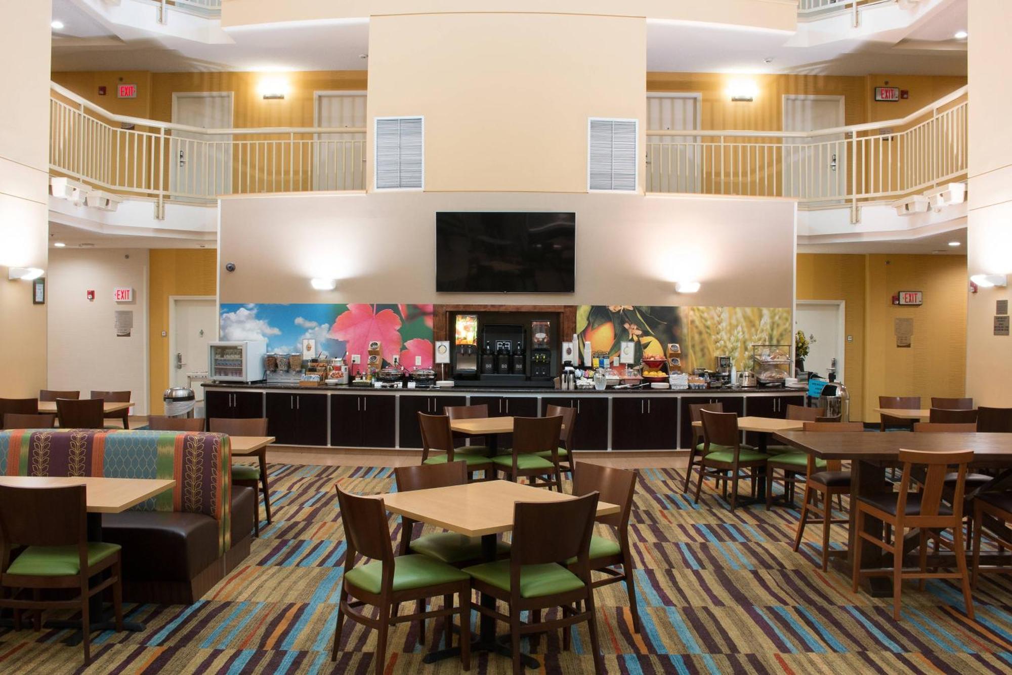 Fairfield Inn & Suites Oakland Hayward Exteriör bild